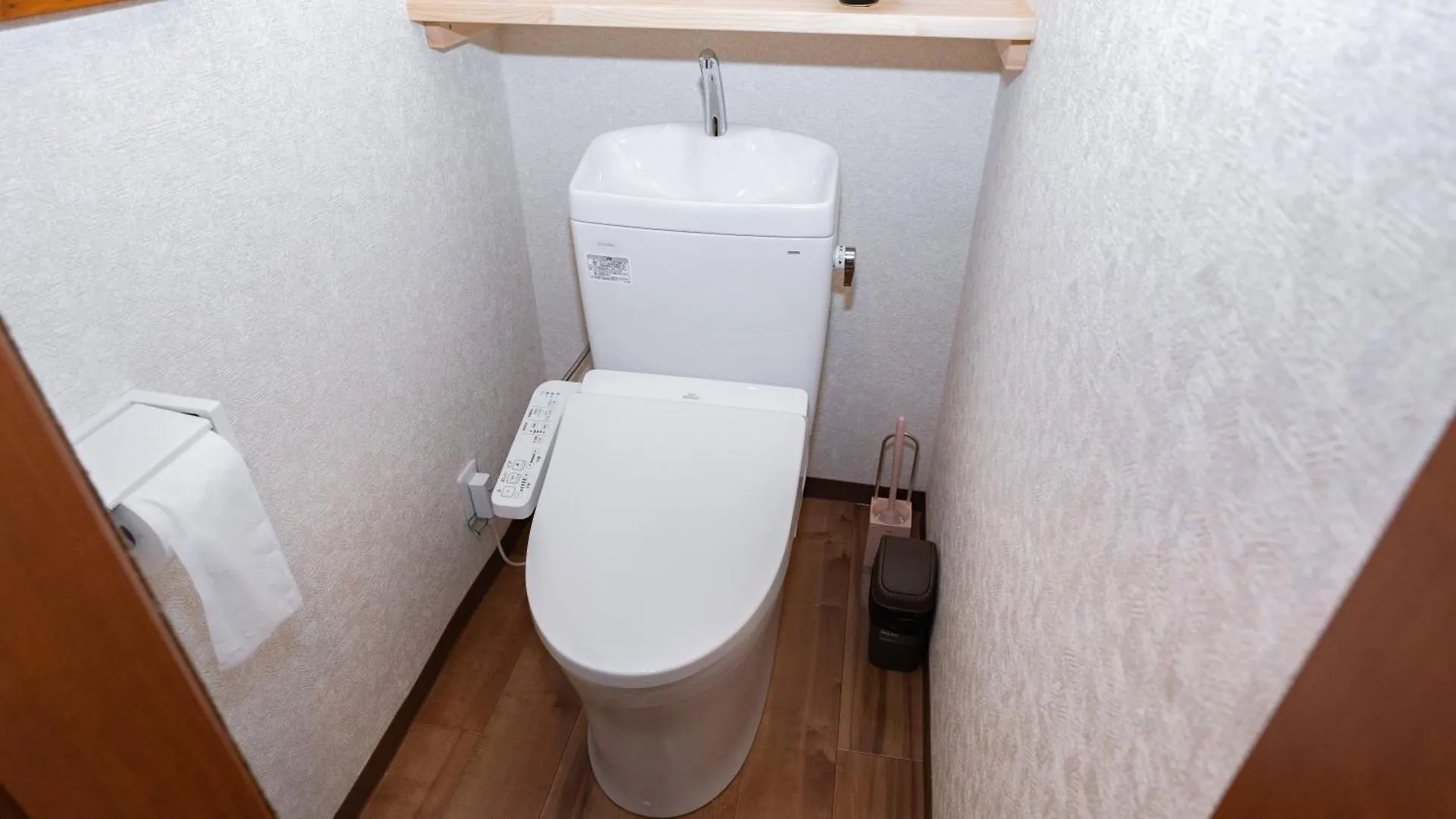 匯家本町ビル Apartment Tokyo 0*,